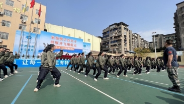 色的鸡扒艹女生逼喷水视频射逼逼上雁江教育 | “一校一品”特色教育 “点亮”多彩校园